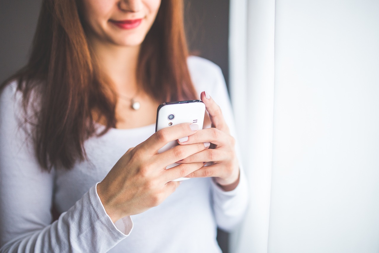 Understanding the Risks of Mobile Banking